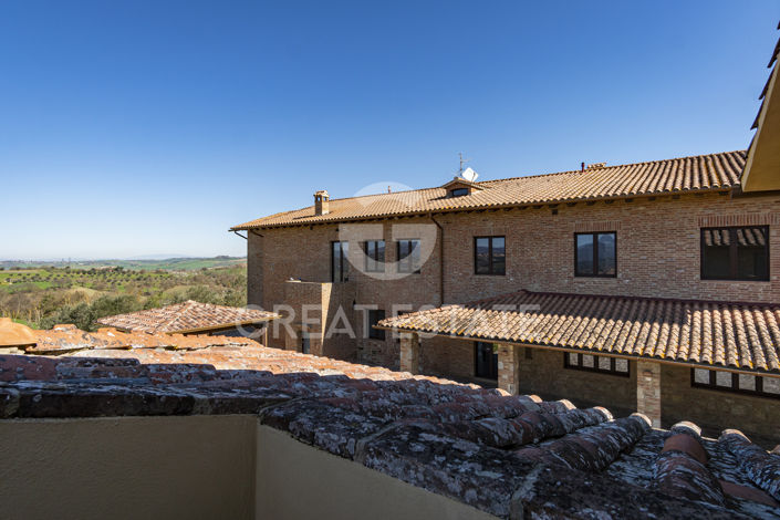 Image No.20-12 Bed Country House for sale