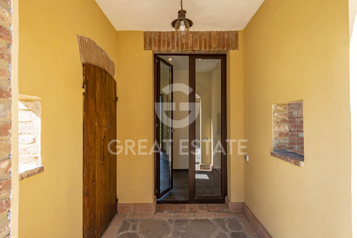 Image No.21-12 Bed Country House for sale