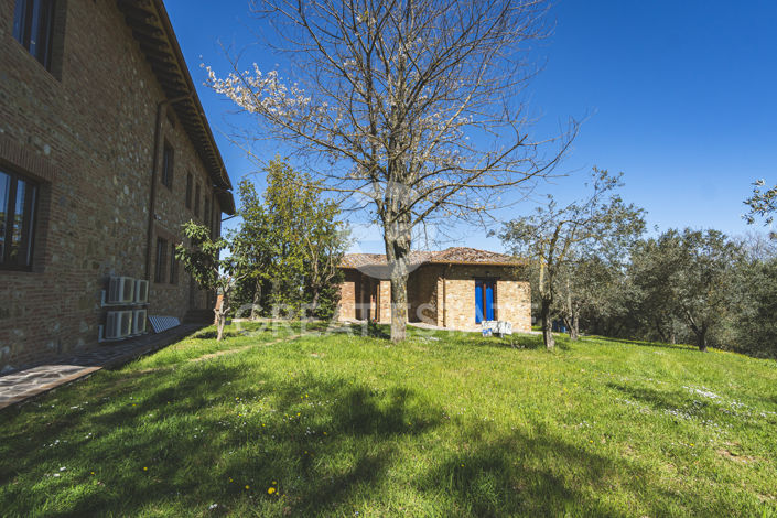 Image No.31-12 Bed Country House for sale