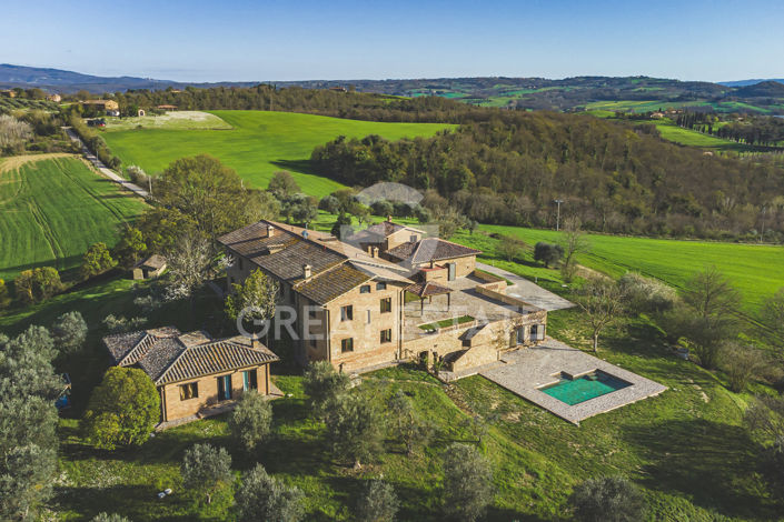 Image No.7-12 Bed Country House for sale