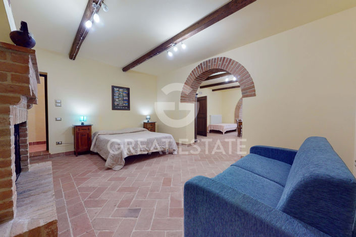 Image No.20-Maison de campagne de 5 chambres à vendre à Castiglione del Lago