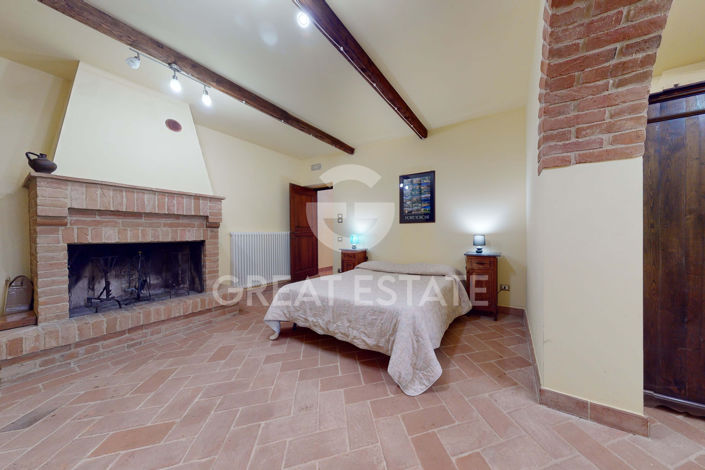 Image No.21-Maison de campagne de 5 chambres à vendre à Castiglione del Lago