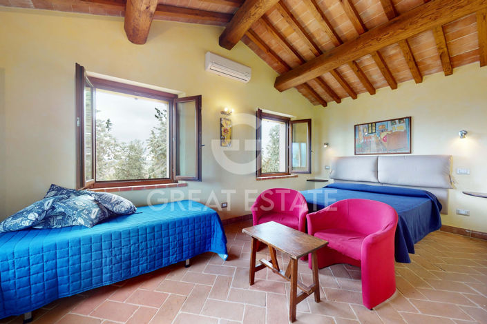 Image No.23-Maison de campagne de 5 chambres à vendre à Castiglione del Lago