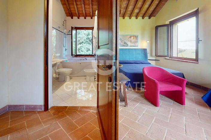 Image No.29-Maison de campagne de 5 chambres à vendre à Castiglione del Lago