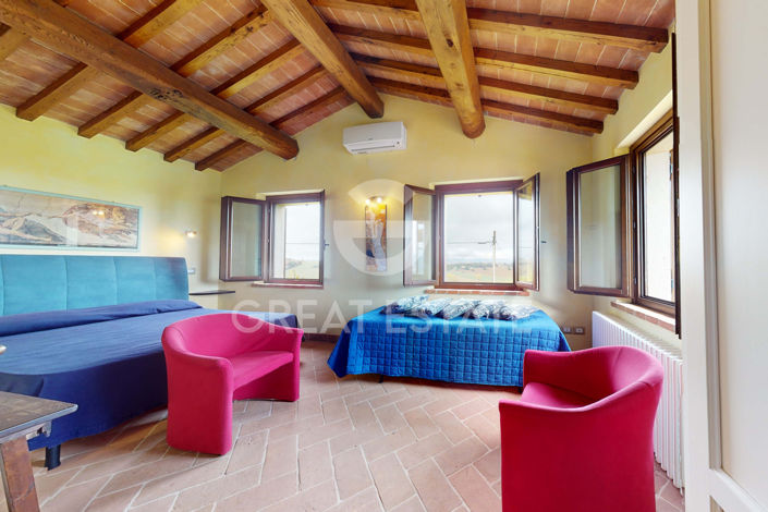 Image No.30-Maison de campagne de 5 chambres à vendre à Castiglione del Lago