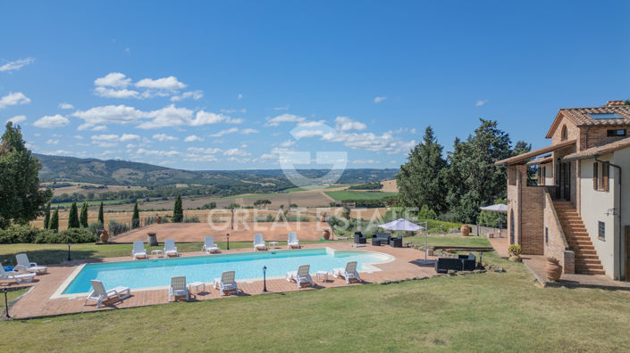 Image No.9-Maison de campagne de 5 chambres à vendre à Castiglione del Lago