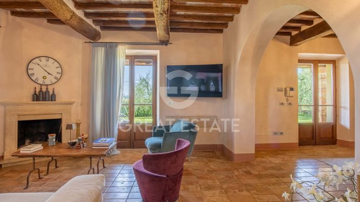 Image No.18-5 Bed Country House for sale