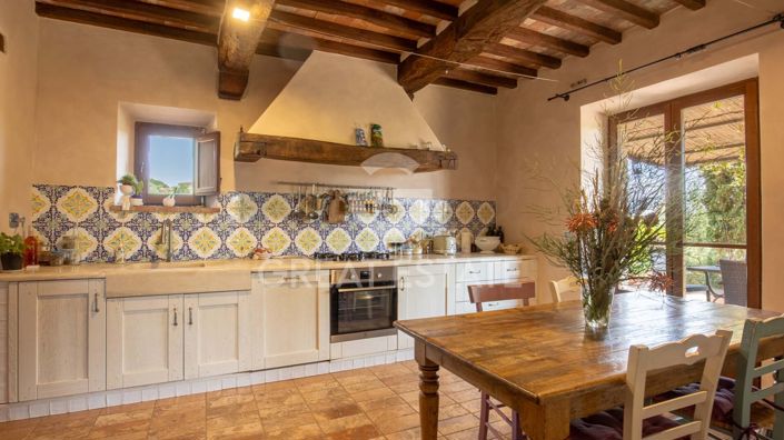 Image No.20-5 Bed Country House for sale