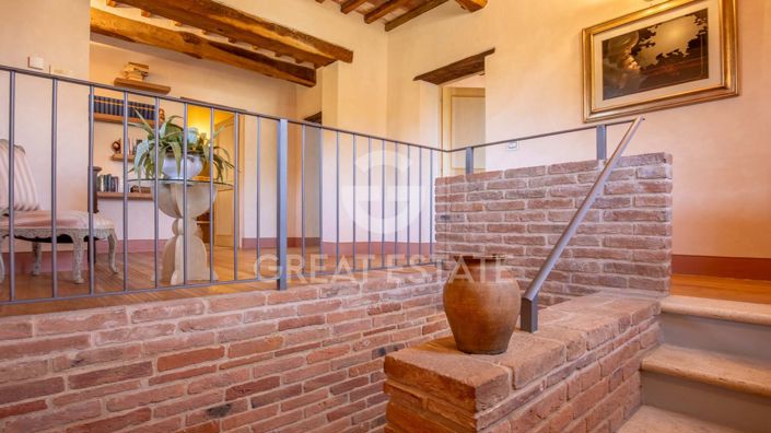 Image No.24-5 Bed Country House for sale