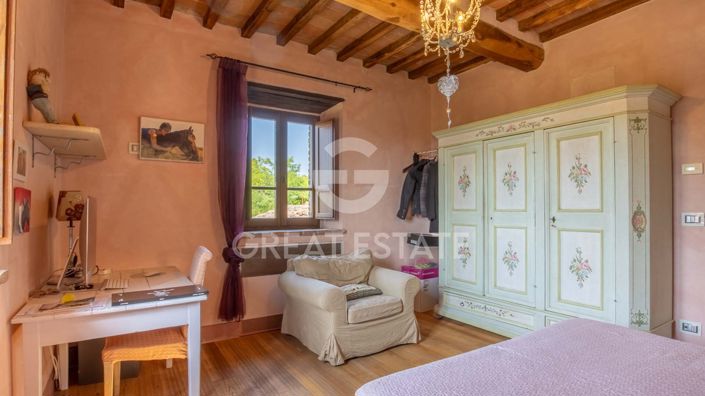 Image No.32-5 Bed Country House for sale