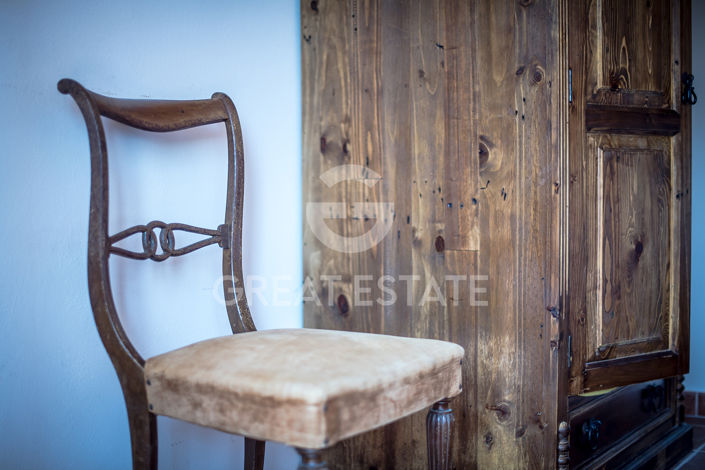 Image No.20-9 Bed Country House for sale