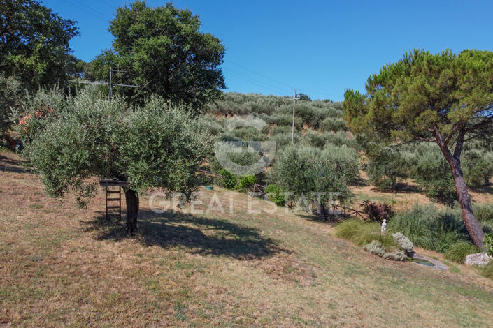 Image No.35-Maison de campagne de 3 chambres à vendre à Pérouse