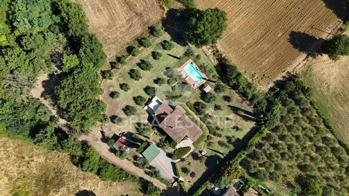 Image No.10-Maison de campagne de 3 chambres à vendre à Cortona