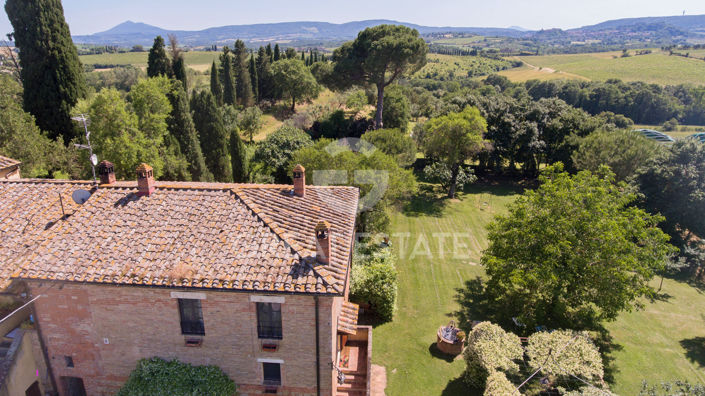 Image No.11-Maison de campagne de 7 chambres à vendre à Montepulciano