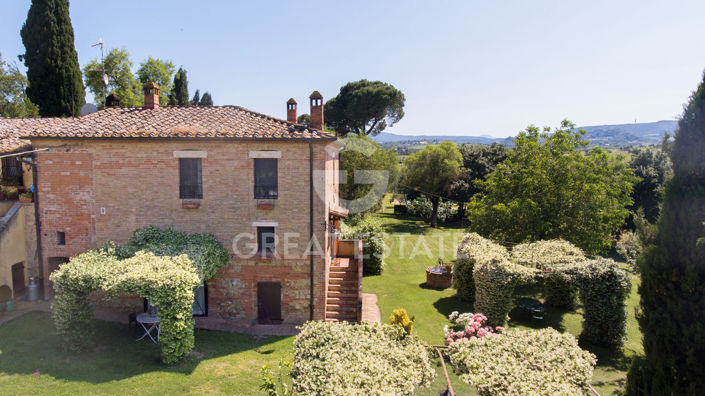 Image No.12-Maison de campagne de 7 chambres à vendre à Montepulciano