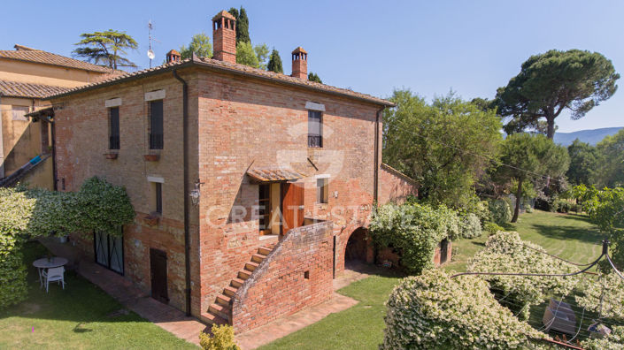 Image No.13-Maison de campagne de 7 chambres à vendre à Montepulciano