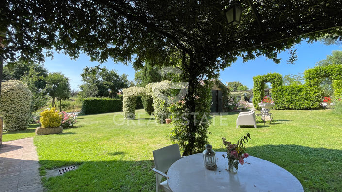 Image No.24-Maison de campagne de 7 chambres à vendre à Montepulciano