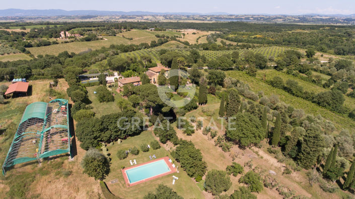 Image No.29-Maison de campagne de 7 chambres à vendre à Montepulciano