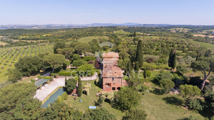 Image No.4-Maison de campagne de 7 chambres à vendre à Montepulciano