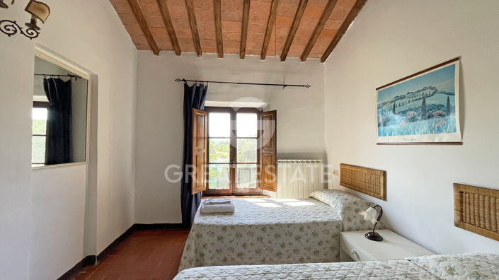 Image No.36-Maison de campagne de 7 chambres à vendre à Montepulciano