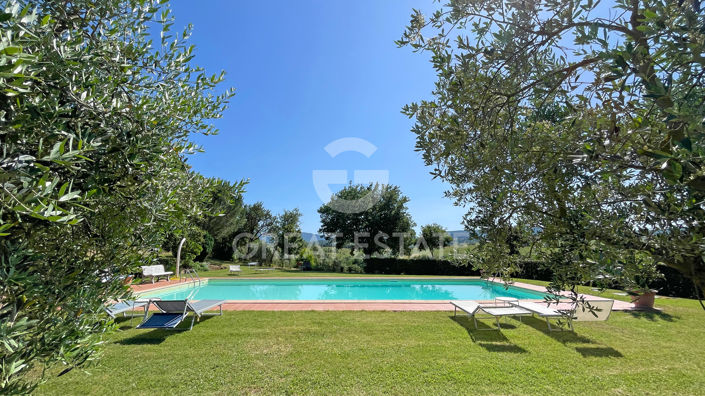 Image No.42-Maison de campagne de 7 chambres à vendre à Montepulciano