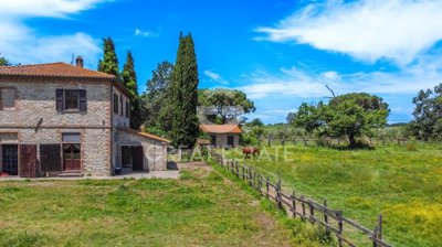 vendesi-rustico-casale-in-umbria-perugia-cast