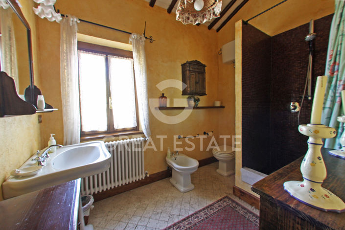 Image No.23-Maison de campagne de 5 chambres à vendre à Giove