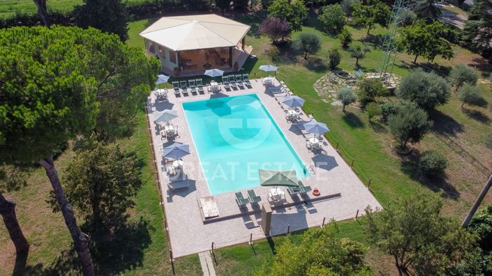 Image No.10-Maison de campagne de 8 chambres à vendre à Castiglione del Lago