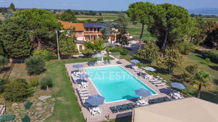 Image No.3-Maison de campagne de 8 chambres à vendre à Castiglione del Lago