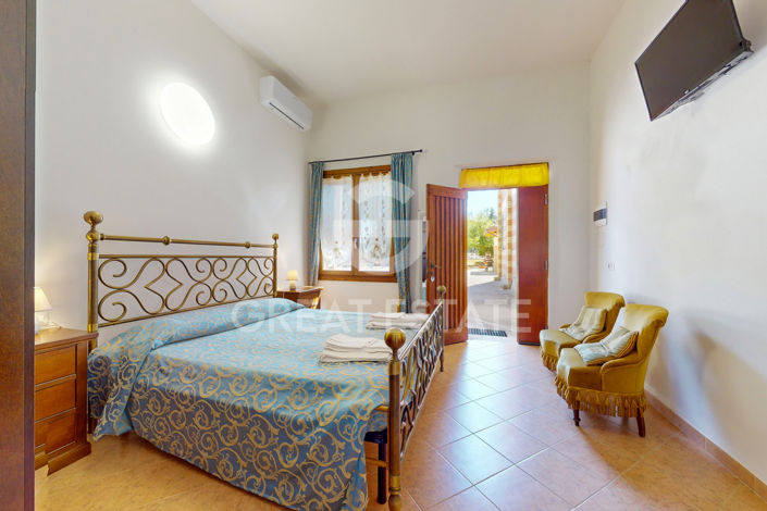 Image No.30-Maison de campagne de 8 chambres à vendre à Castiglione del Lago