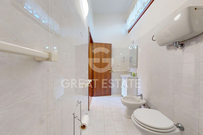 Image No.33-Maison de campagne de 8 chambres à vendre à Castiglione del Lago