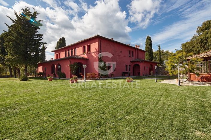 Image No.1-8 Bed Country House for sale