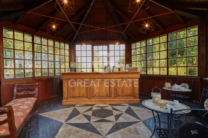 Image No.14-8 Bed Country House for sale