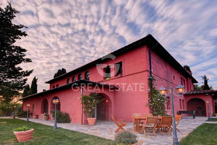 Image No.20-8 Bed Country House for sale