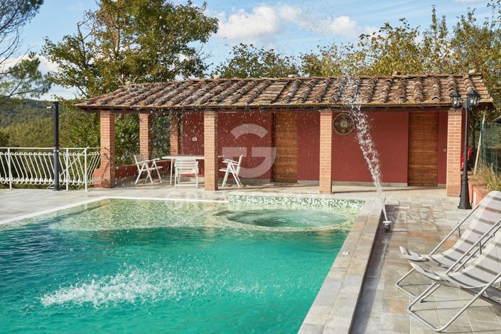 Image No.7-8 Bed Country House for sale