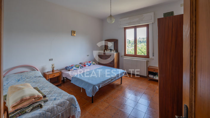 Image No.30-3 Bed Country House for sale