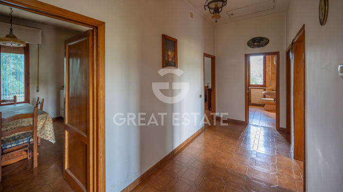 Image No.40-3 Bed Country House for sale