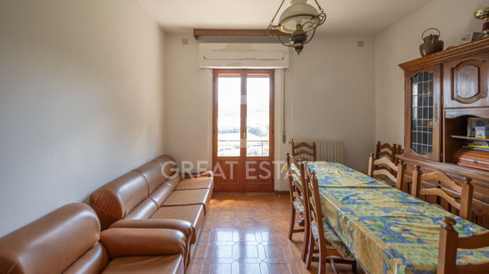 Image No.7-3 Bed Country House for sale