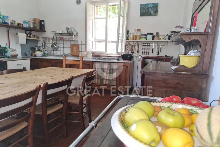 Image No.6-4 Bed Country House for sale