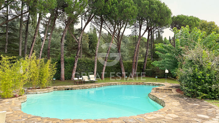 Image No.21-2 Bed Apartment for sale