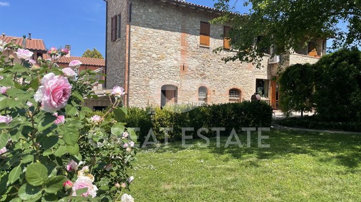 Image No.10-Maison de campagne de 7 chambres à vendre à Corciano