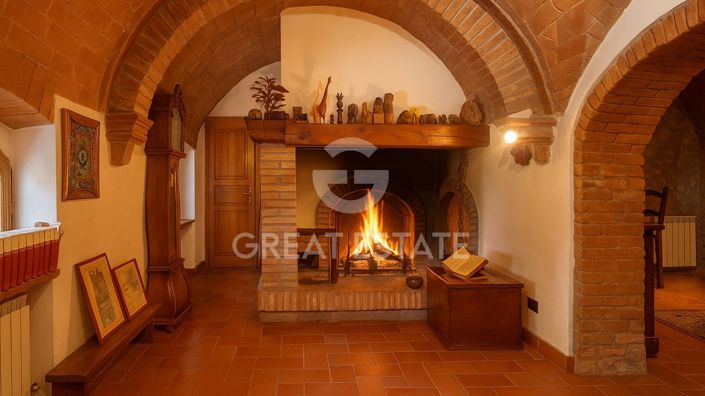 Image No.16-Maison de campagne de 7 chambres à vendre à Corciano