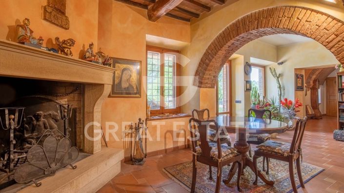 Image No.22-Maison de campagne de 7 chambres à vendre à Corciano