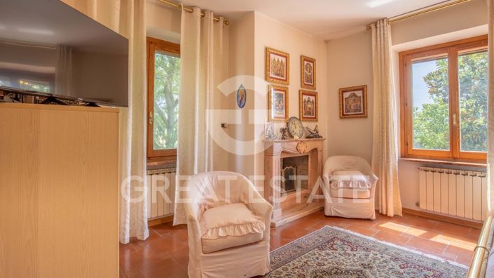 Image No.28-Maison de campagne de 7 chambres à vendre à Corciano