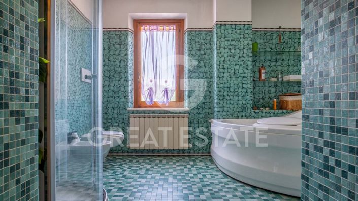 Image No.36-Maison de campagne de 7 chambres à vendre à Corciano