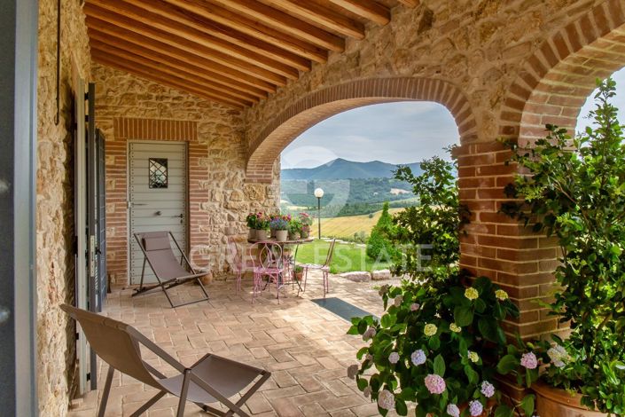 Image No.13-Maison de campagne de 8 chambres à vendre à Acquasparta