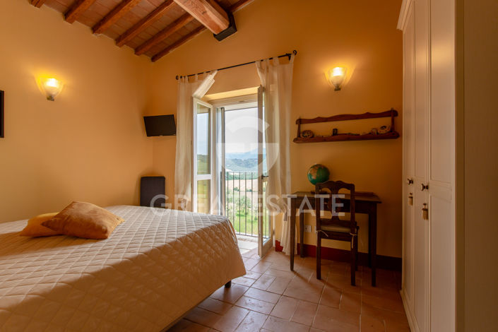 Image No.57-Maison de campagne de 8 chambres à vendre à Acquasparta