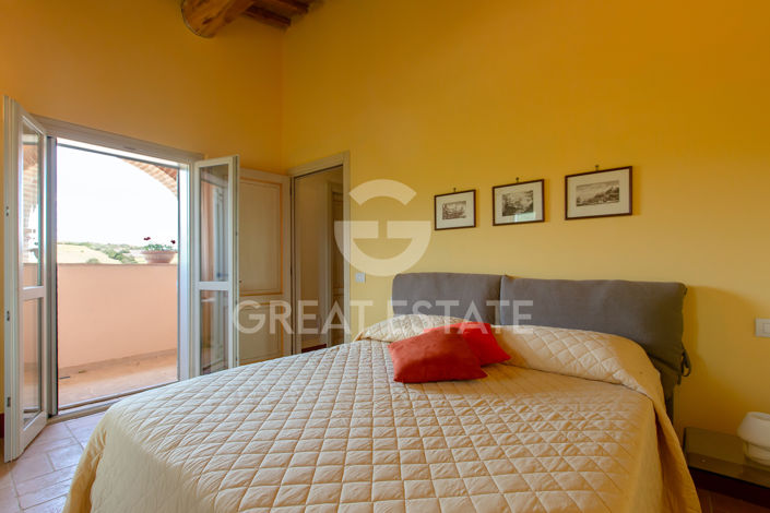 Image No.59-Maison de campagne de 8 chambres à vendre à Acquasparta