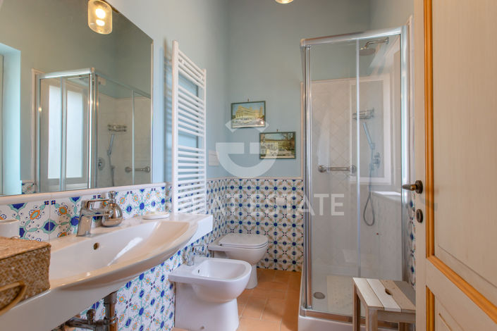 Image No.60-Maison de campagne de 8 chambres à vendre à Acquasparta