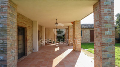 vendesi-rustico-casale-in-umbria-perugia-cast